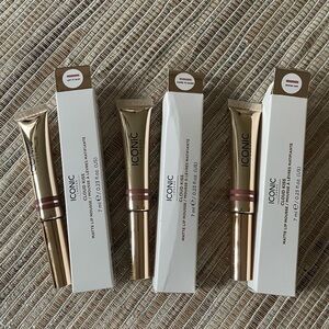 Iconic London Cloud Kiss Lip Mousse